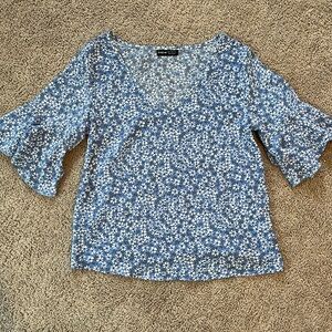 Shein sizes all blue and white floral blouse